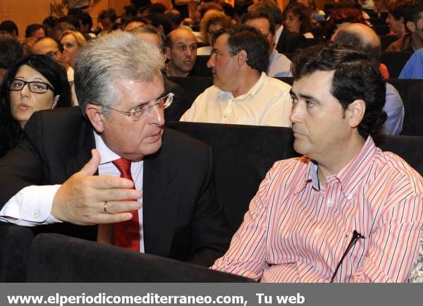 Conferencia de Niño Becerra en Castellón