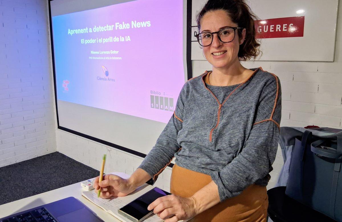 Nieves Lorenzo és divulgadora científica, especialment en zones rurals.