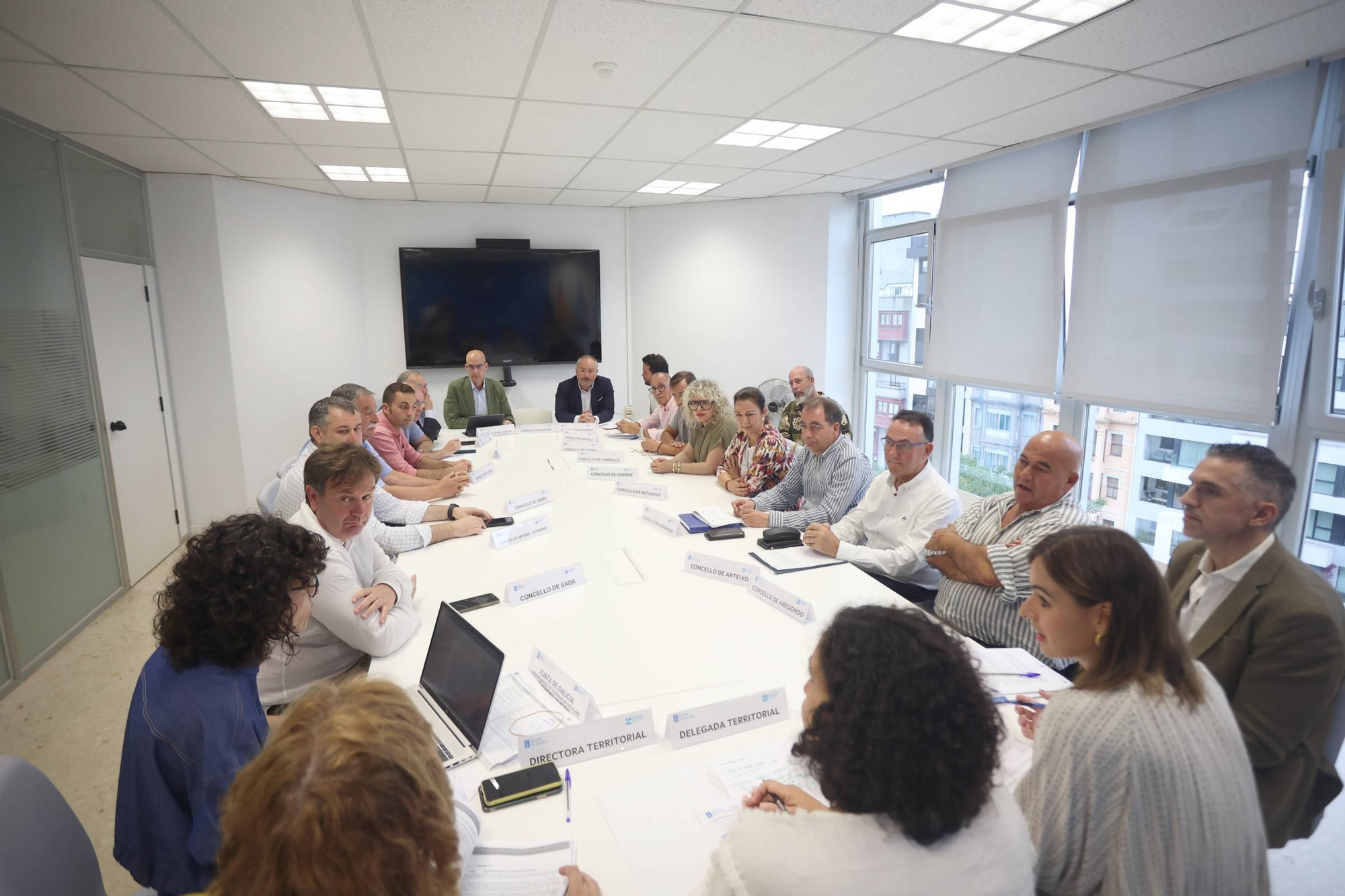 Reunión en A Coruña de la comisión de seguimiento del Área de Transporte Metropolitano
