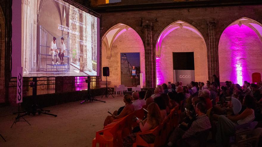 El cinema arribarà al Centre del Carme a l&#039;agost i 2.500 persones ja han passat per la Nau