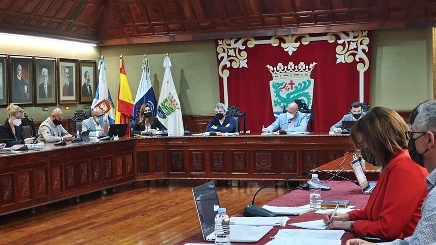 El gobierno local (PSOE-ACP) votó en solitario a favor de las nuevas cuentas municipales de 2021.