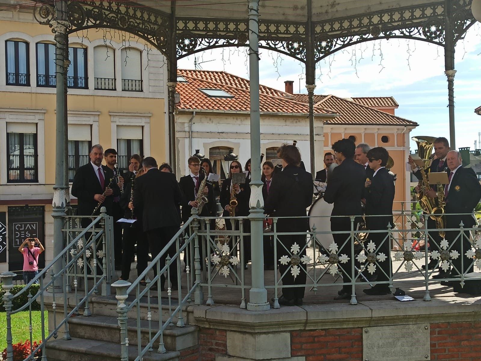 Todas las imágenes del Ecce Homo: así fue la multitudinaria y emocionante procesión en Noreña