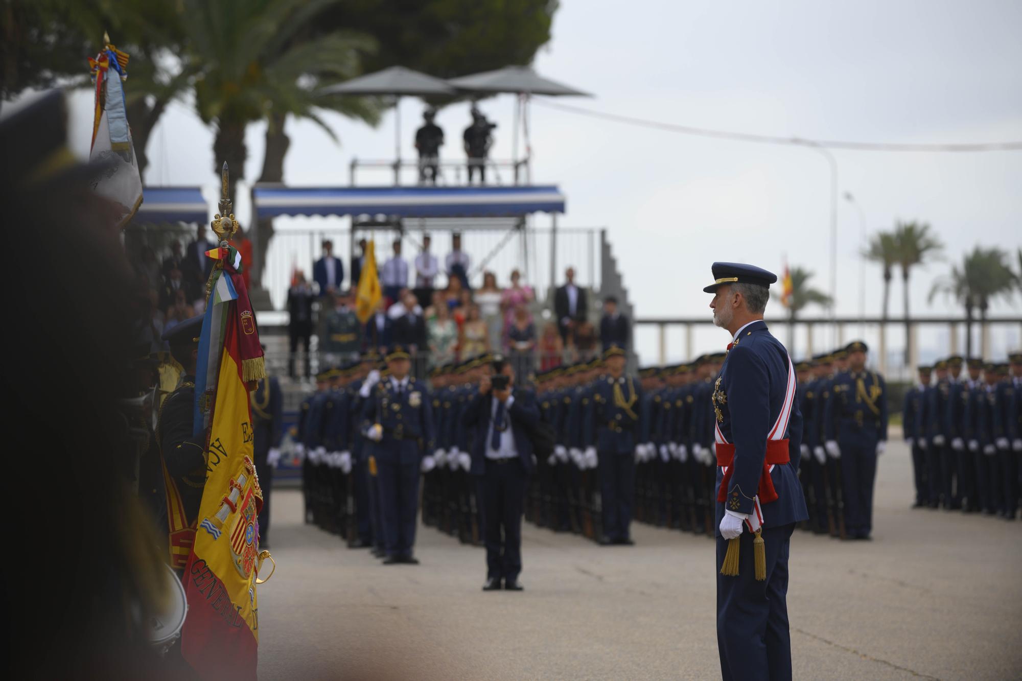 Las imágenes de la visita del rey Felipe VI en la Academia General del Aire de San Javier