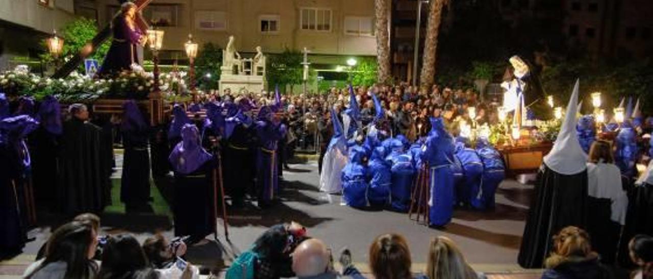 La junta gestora está preparando a contrarreloj las celebraciones de la Semana Santa.