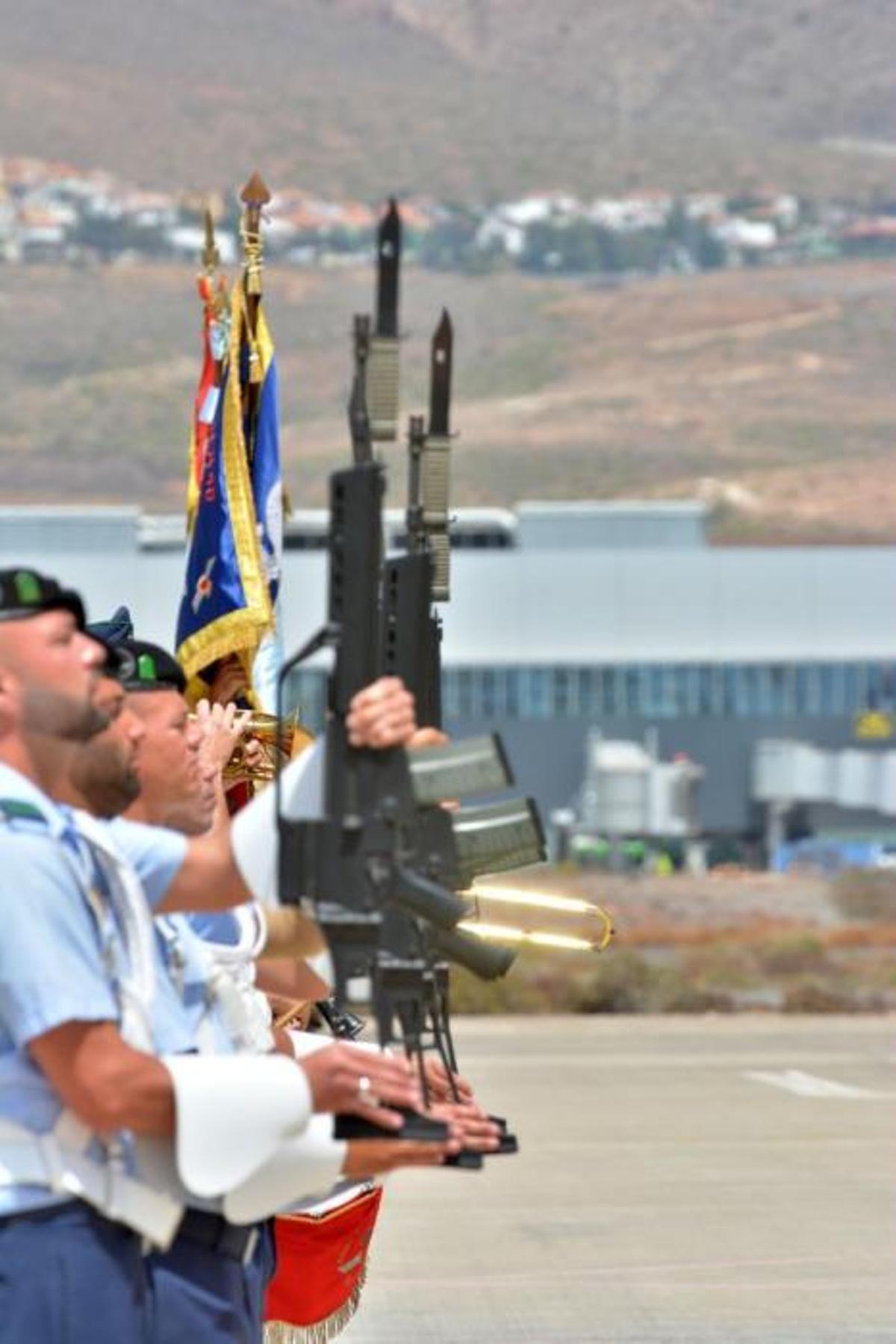 TOMA POSESION NUEVO JEFE BASE AEREA TOMA POSESION NUEVO JEFE BASE AEREA