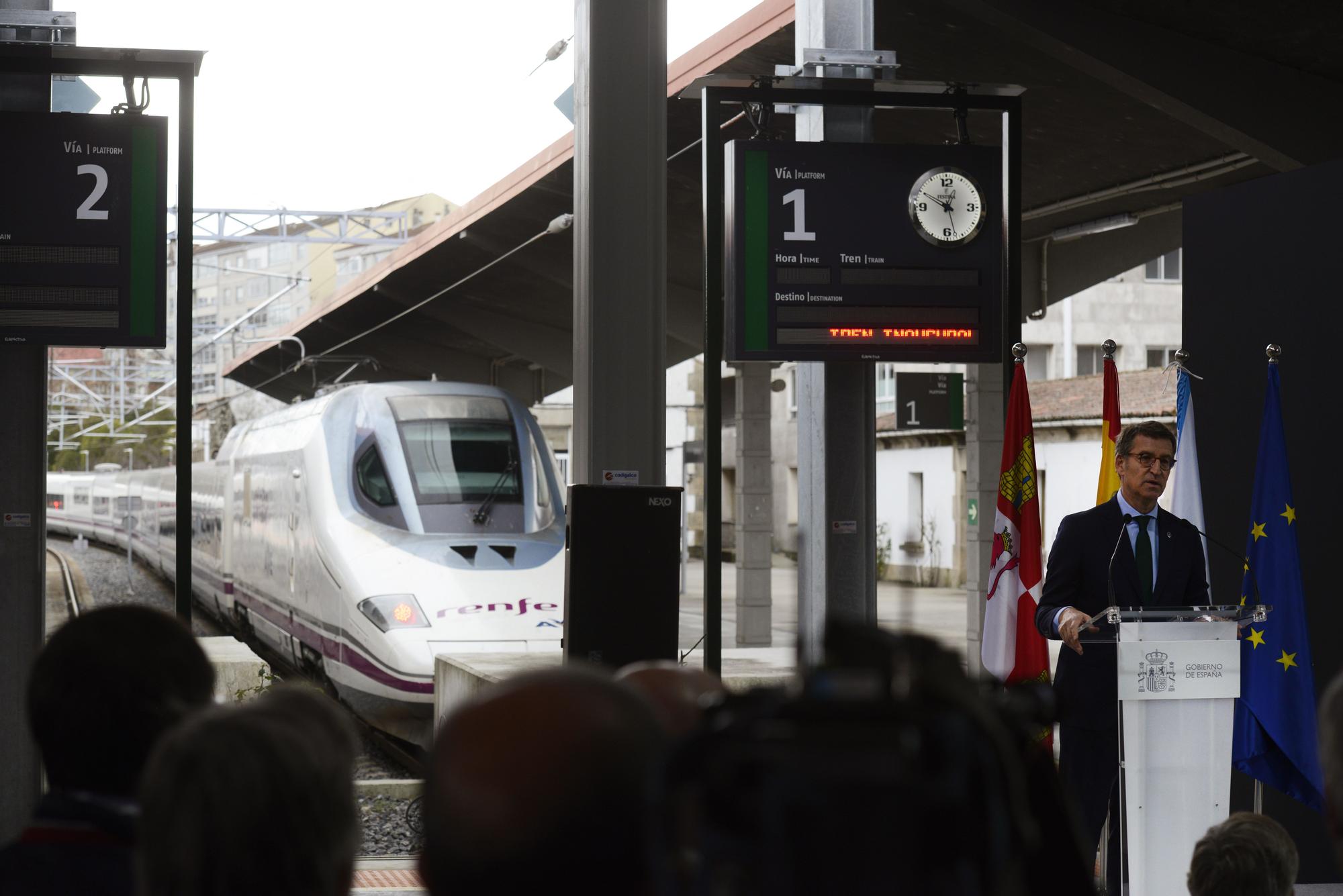 Inauguración de la línea de AVE que conecta Madrid con Galicia.