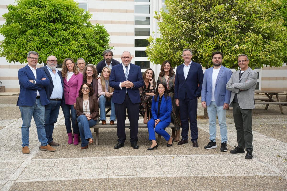 Córdoba. Presentación de la campaña a rector de Manuel Torralbo con su equipo de gobierno