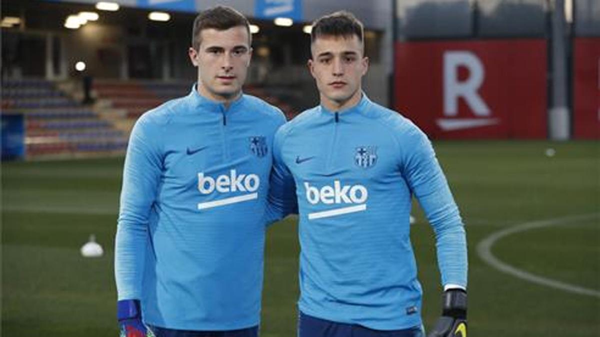 Iñaki Peña y Arnau Tenas, porteros del Barça