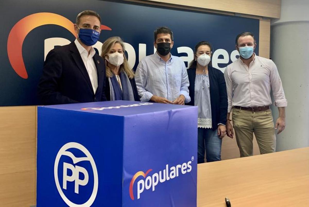 Sánchez, Montesinos, Mazón, Pedrosa y Ruz en la sede del PP.