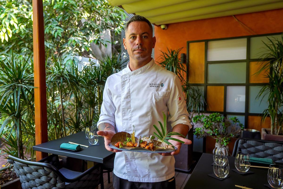 Víctor Planas, chef del restaurante Kensei, en el Bahía del Duque.