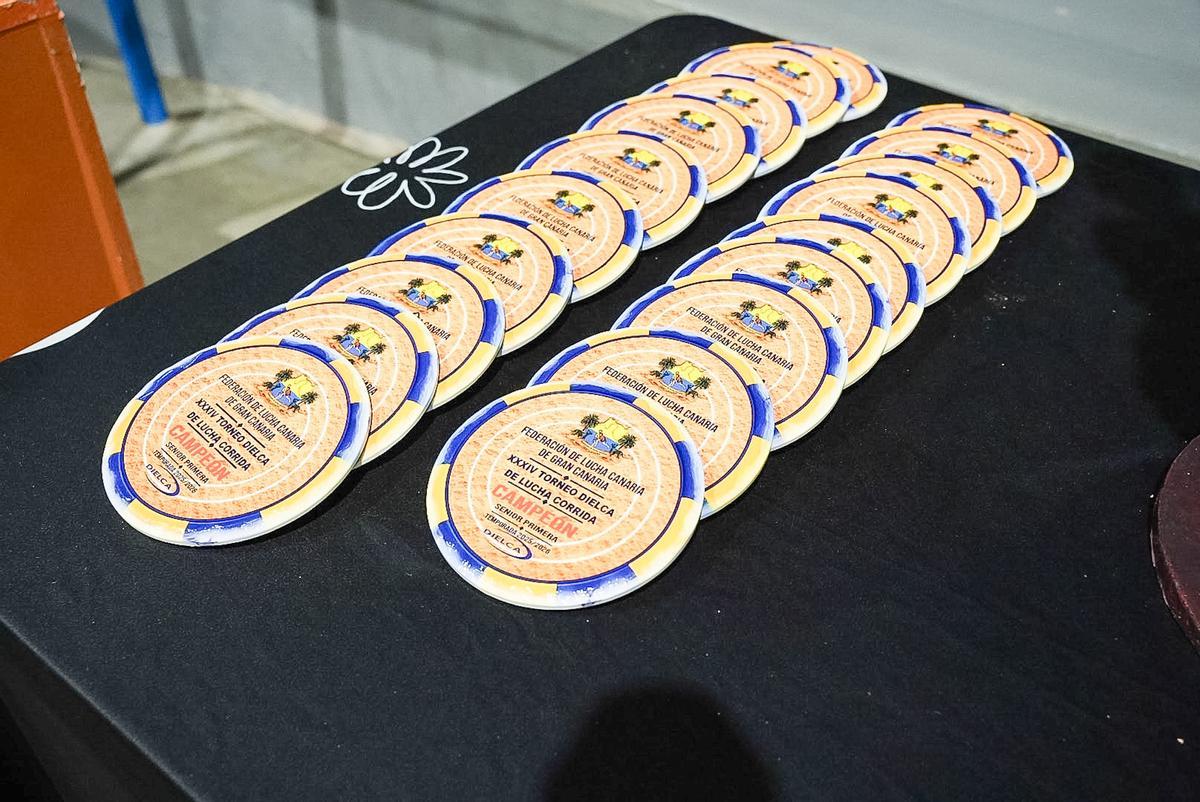 Torneo DIELCA de Lucha Corrida