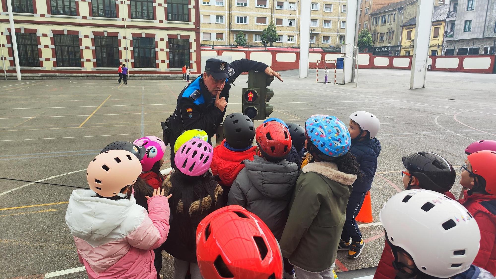 Los niños de Liceo se apuntan a la Seguridad Vial