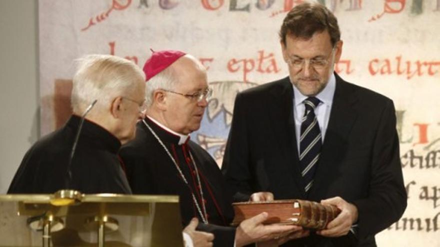 Rajoy devuelve el Códice a la Catedral de Santiago