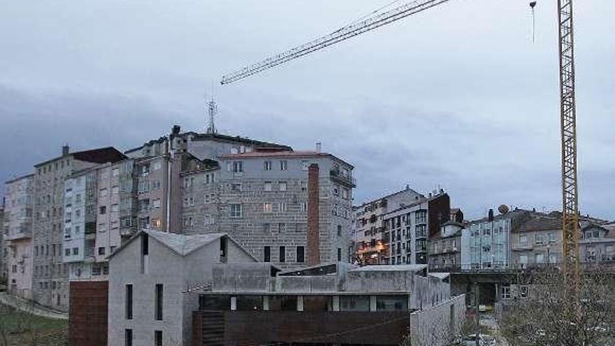 El edificio de la Molinera está pendiente de finalizar las obras.  // Regal