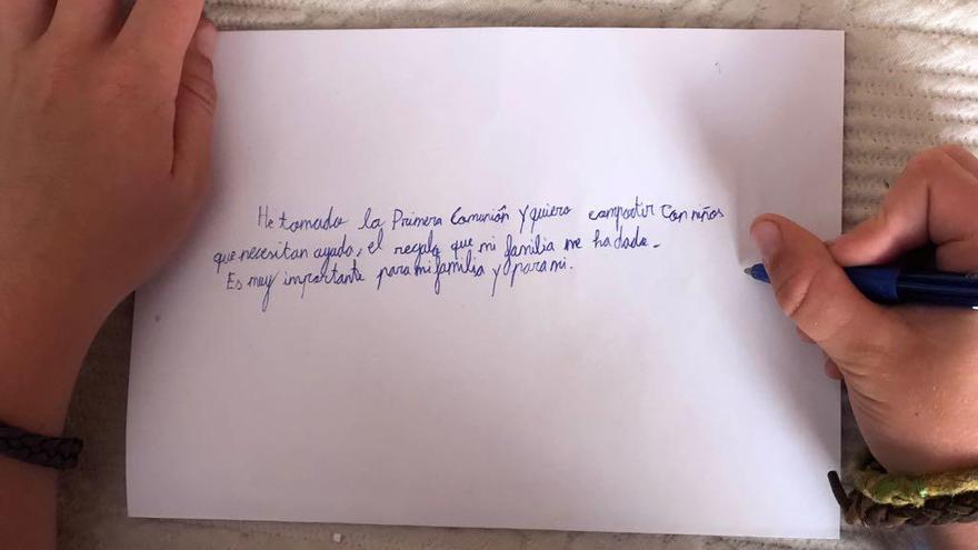 Un niño de Picanya dona 1.000 euros de sus regalos de la comunión para Venezuela