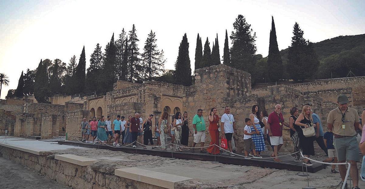 Visitas nocturnas al conjunto arqueológico de Medina Azahara.