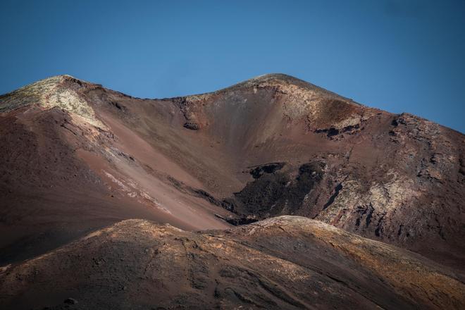 Visita al cono volcánico del Tajogaite