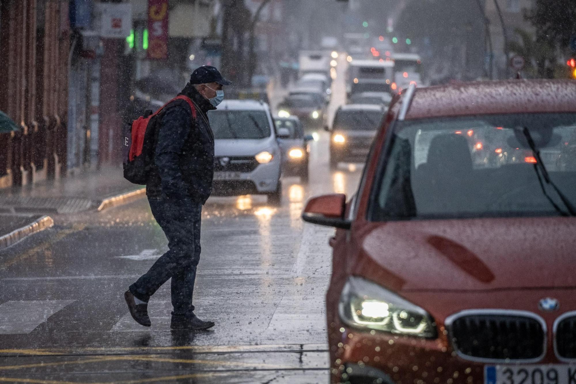 Viernes de lluvia, viento y nieve en Tenerife