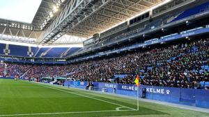 Record de público en el Stage Front Stadium con el Cornellà como local