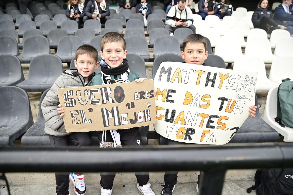 Galería | Búscate en las mejores imágenes del Castellón-Huesca