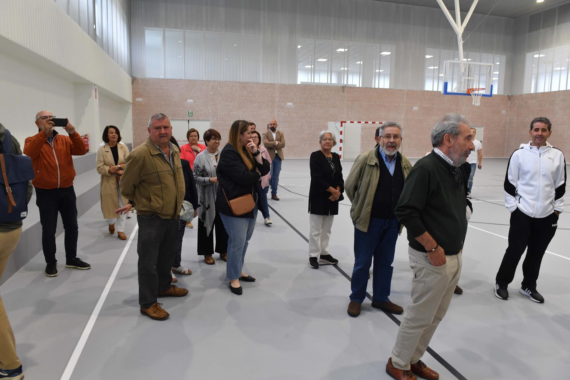 El polideportivo de O Castrillón abre para visitas