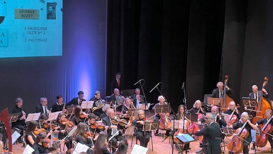 La orquesta sinfónica de la Unió Musical de l’Eliana ofrece este sábado un concierto gratuito en Sant Joan