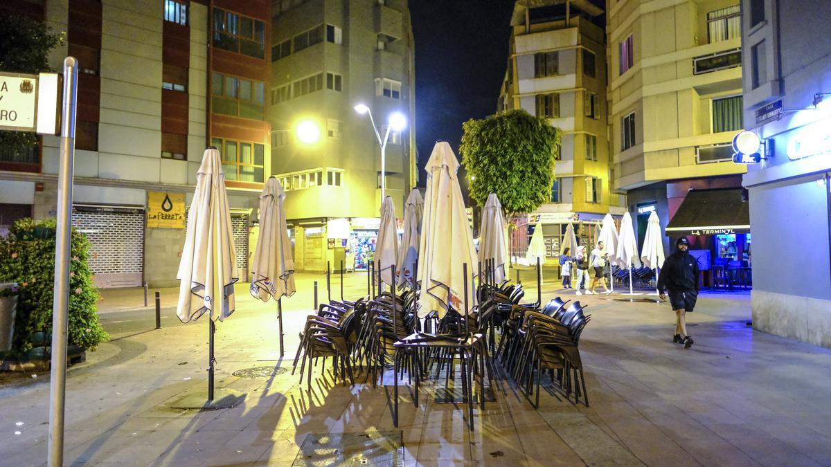 Terrazas cerradas Plaza los Betancores.