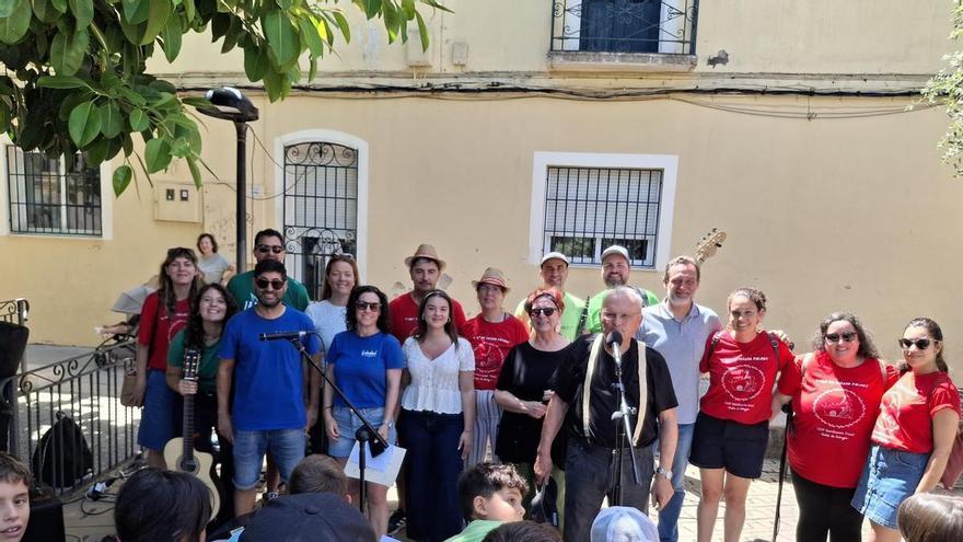Las imágenes de la primera "trobada escolar" de la Marina Alta "Desafiar-se a fer llata", que ha tenido lugar en Pedreguer