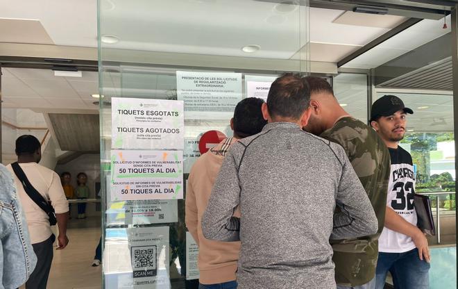 Las entidades sociales alertan: "El problema en Figueres no es la inmigración, sino cómo se gestiona"