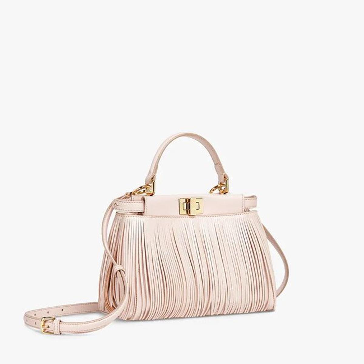 Bolso de piel rosa con flecos 'Peekaboo Iconic Mini', de Fendi