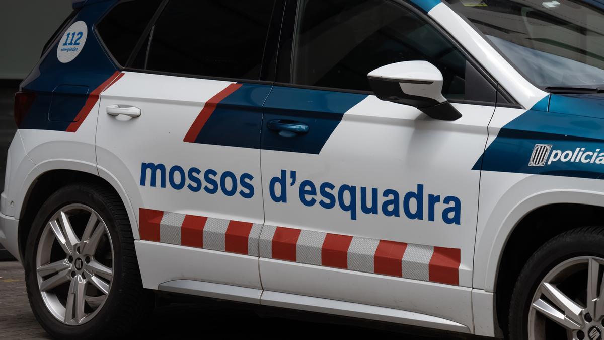 Un vehículo de los Mossos d’Esquadra, a 16 de julio de 2024, en Barcelona, Catalunya (España).