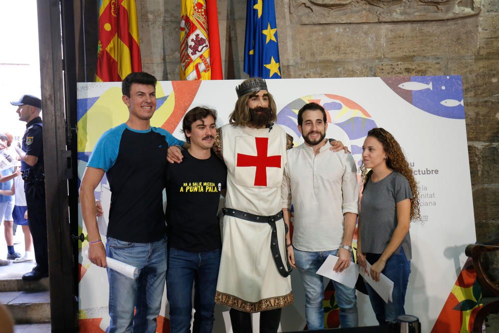 Puertas abiertas en el Palau de la Generalitat con motivo del 9 d'Octubre