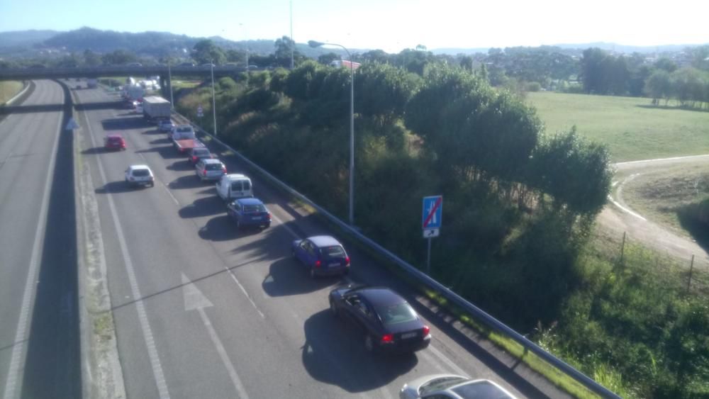 Colapsada la salida norte de la AP-9 en Pontevedra