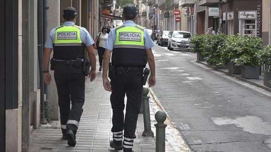 Una patrulla de la Guàrdia Urbana de Figueres, en una imatge d&#039;arxiu