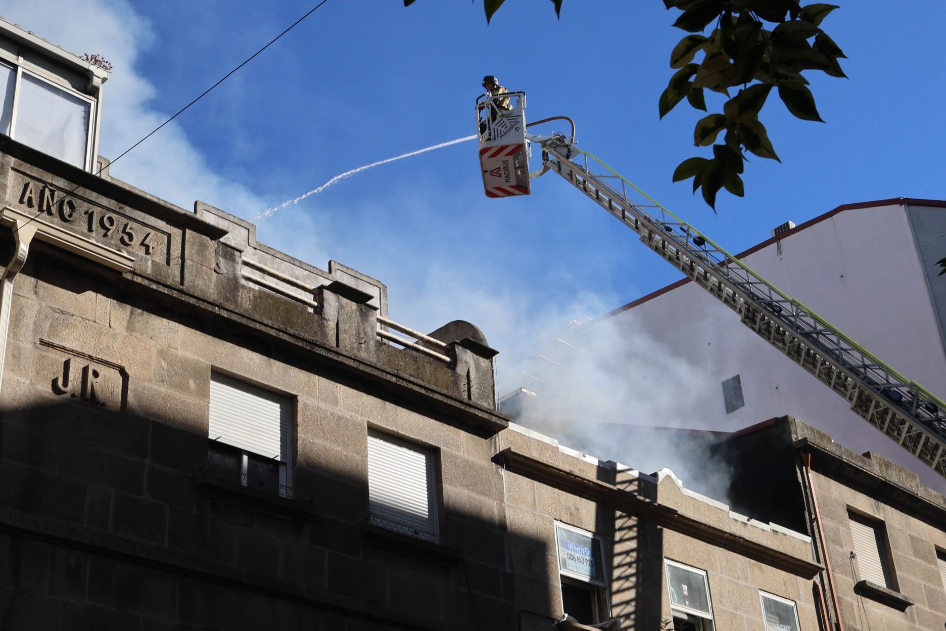 Así fue el incendio que calcinó una vivienda en Sanjurjo Badía