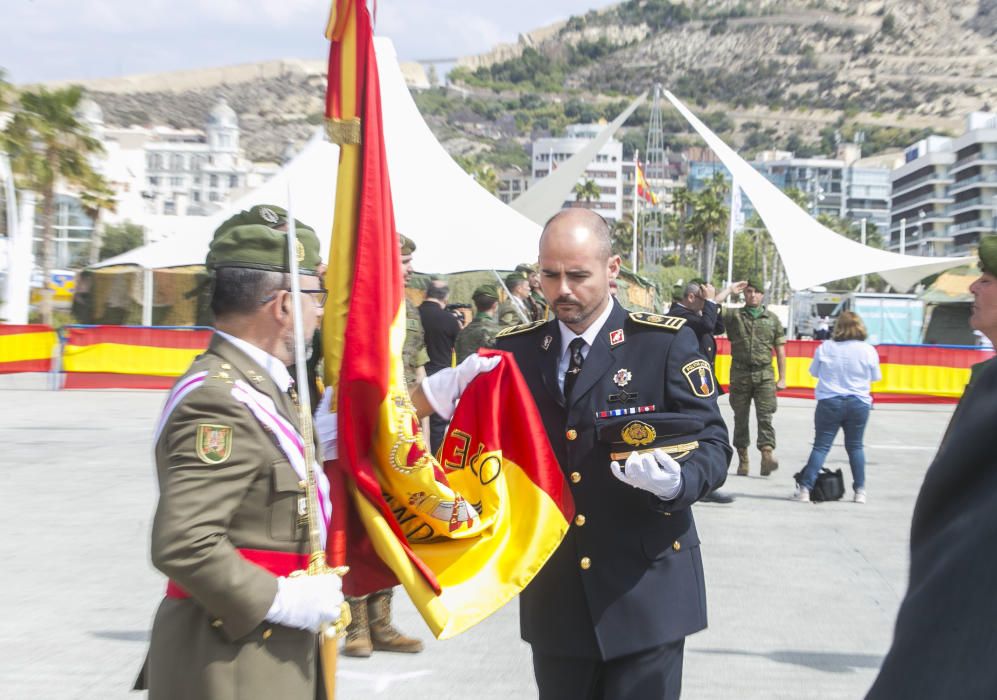 600 personas juran bandera en Alicante