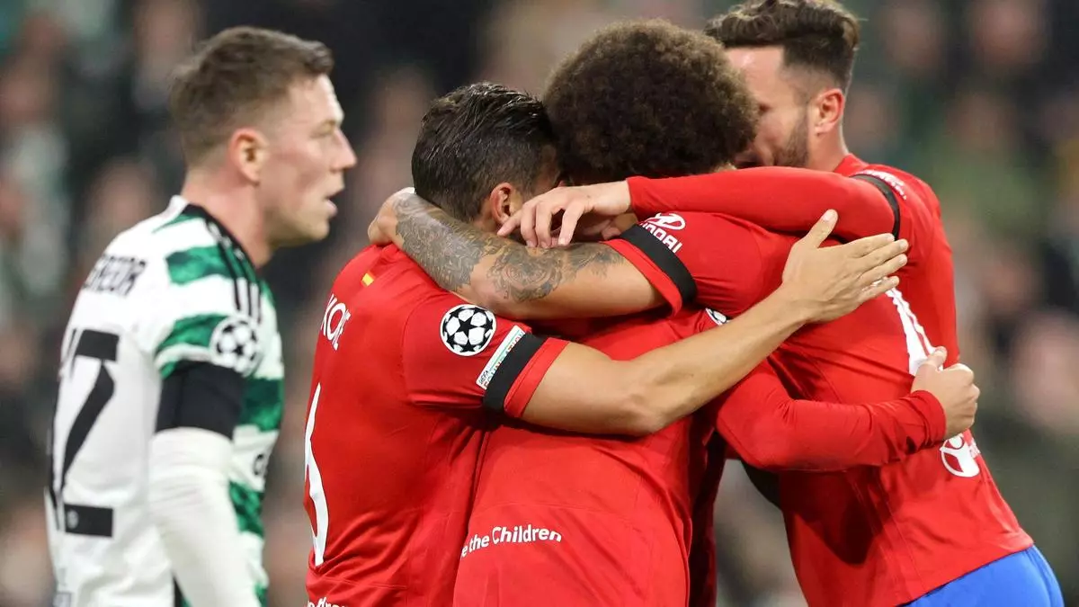 El Atlético saca un valioso punto de la moderna 'Batalla de Glasgow'