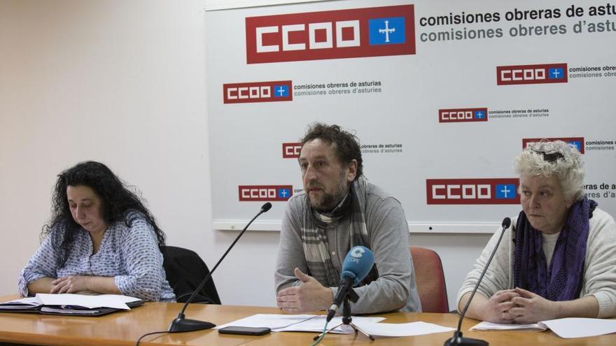 Por la izquierda, Margarita Quintano (USO), Alfredo García (CC OO) y Ana del Rosal (UGT).