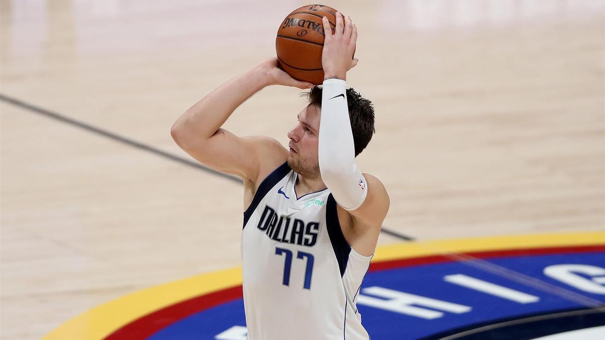 Doncic en una acción.