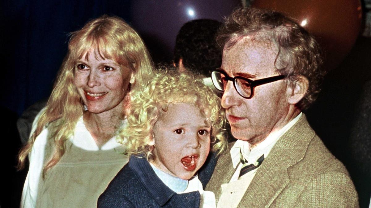 lmmarco24943694 mas periodico   woody allen  mia farrow and  their children 180524134523