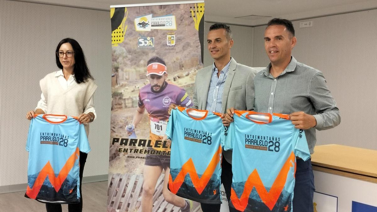 Presentación de la octava edición de la carrera Entremontañas Paralelo 28.