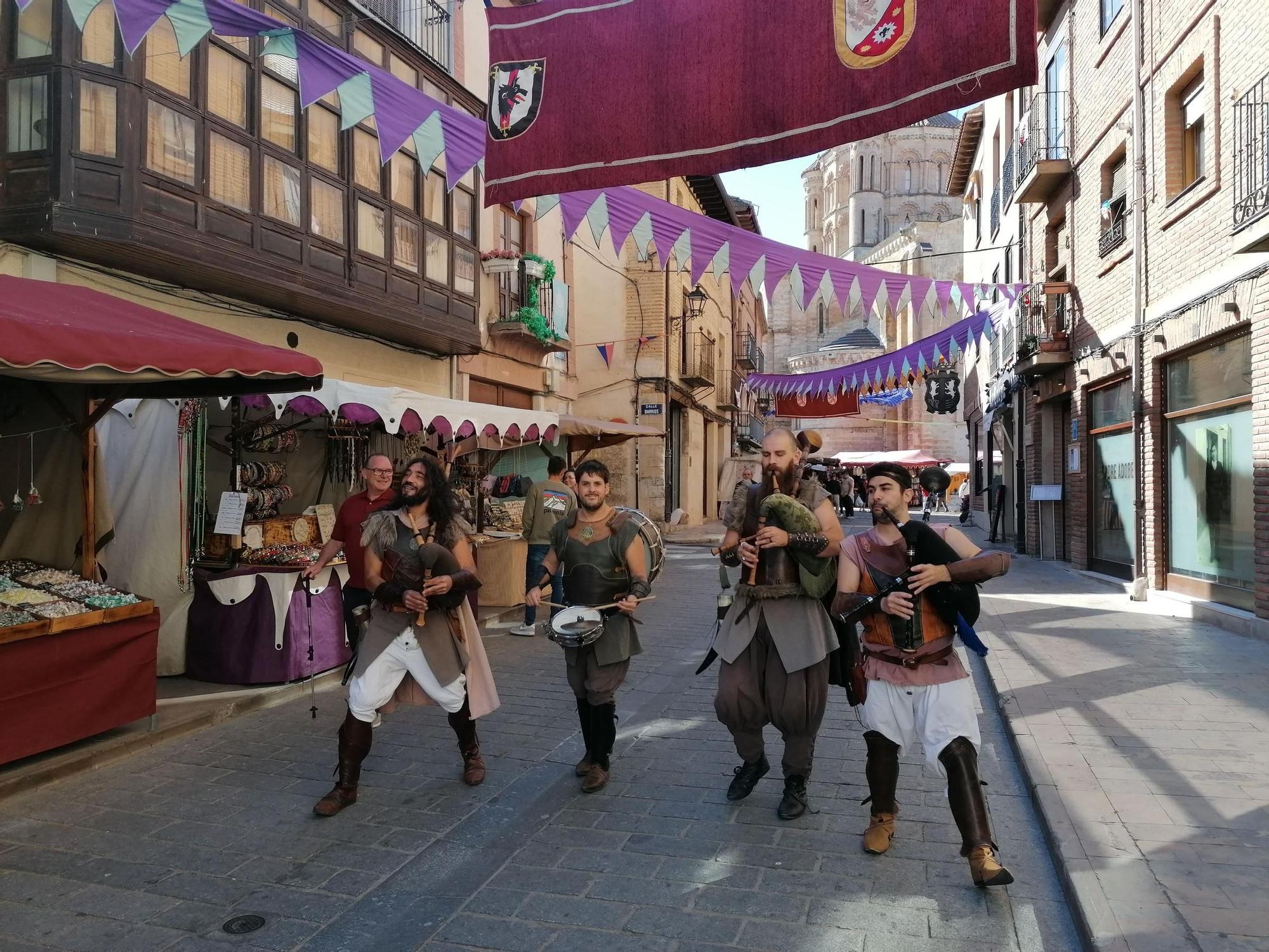 GALERÍA | El mercado medieval retorna a las calles de Toro