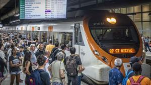 El traspàs de Rodalies es provarà primer a la línia  R1 i les estacions