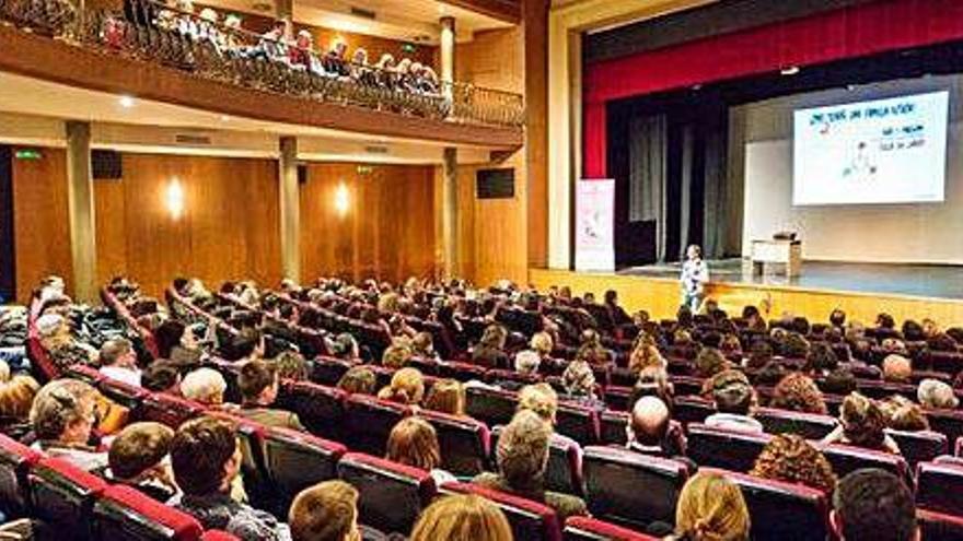 El Casino Teatre Ceretà seguirà sent el principal centre cultural de Puigcerdà