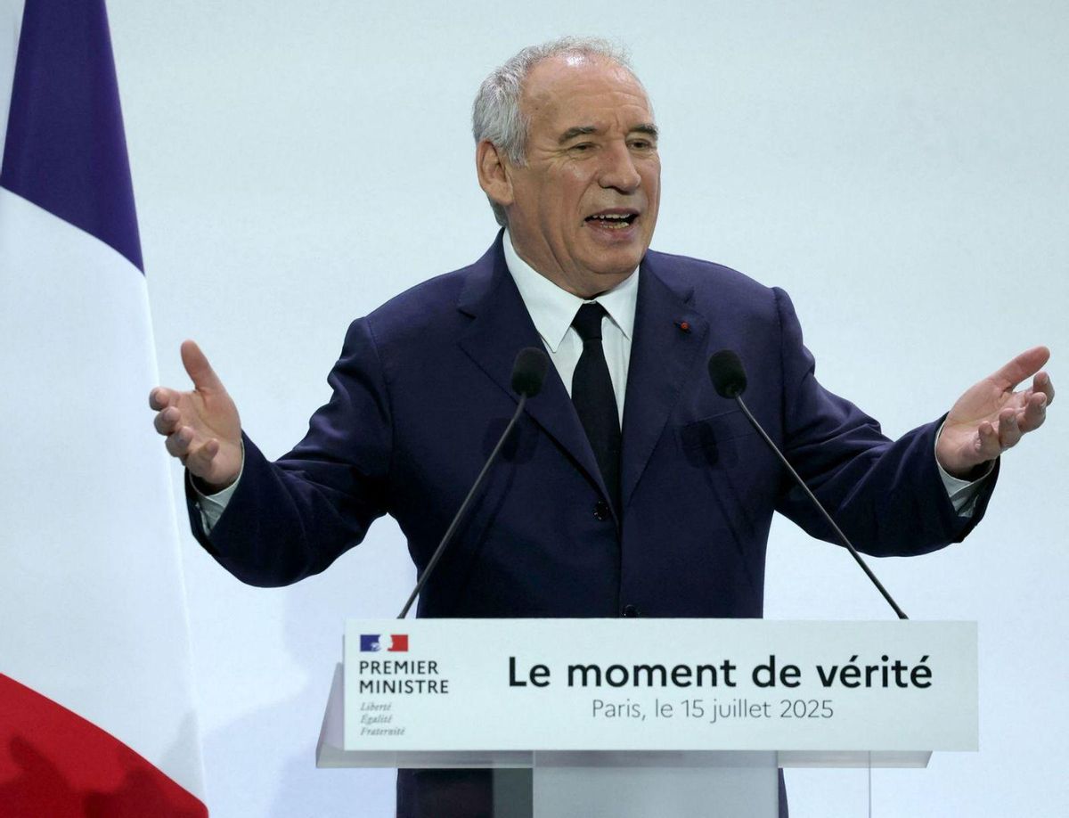 França anuncia un ajust que congela les pensions i elimina dies festius França anuncia un ajust que congela les pensions i elimina dies festius