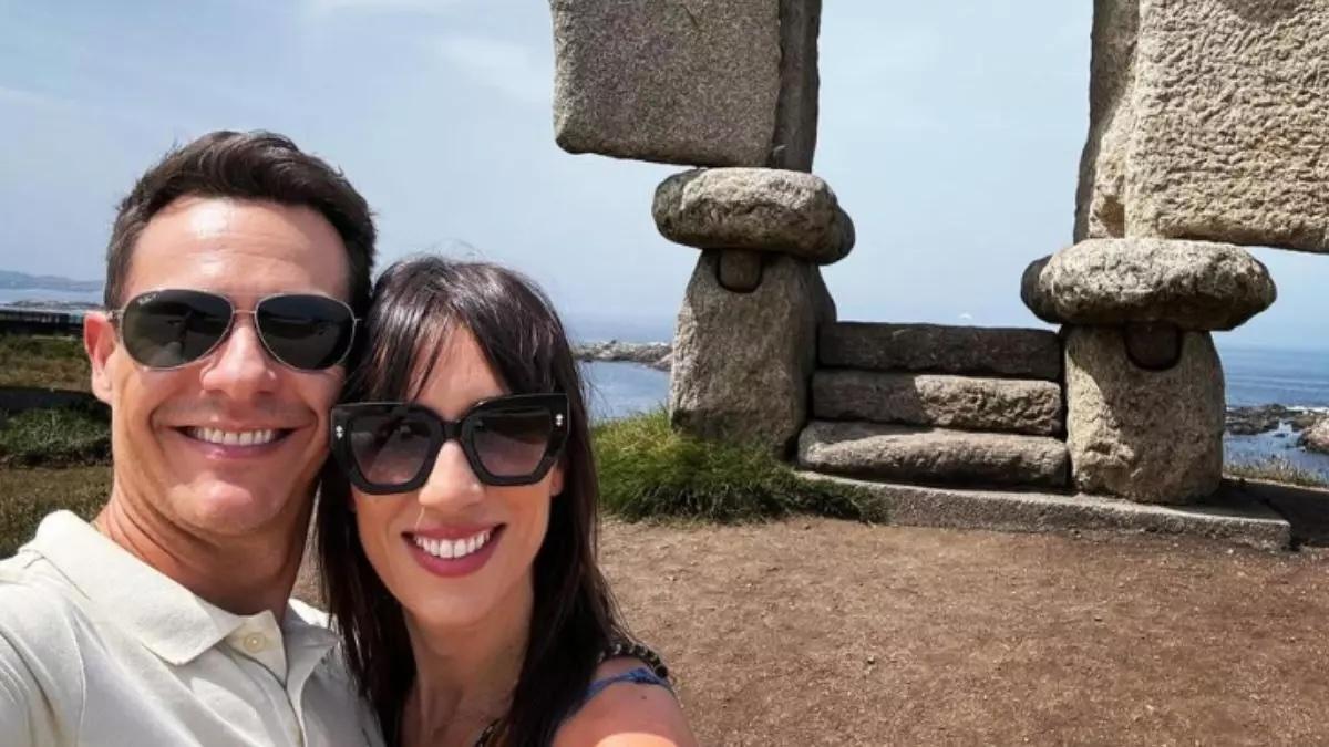 Christian Gálvez y Cristina Pardo veranean con su hijo en Nigrán