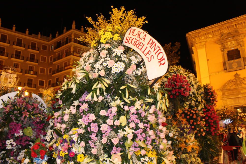 Así son las canastillas y el manto de la Ofrenda