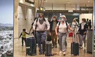 Las restricciones a los viajes de los británicos desvían a 160.000 turistas a Canarias y Portugal