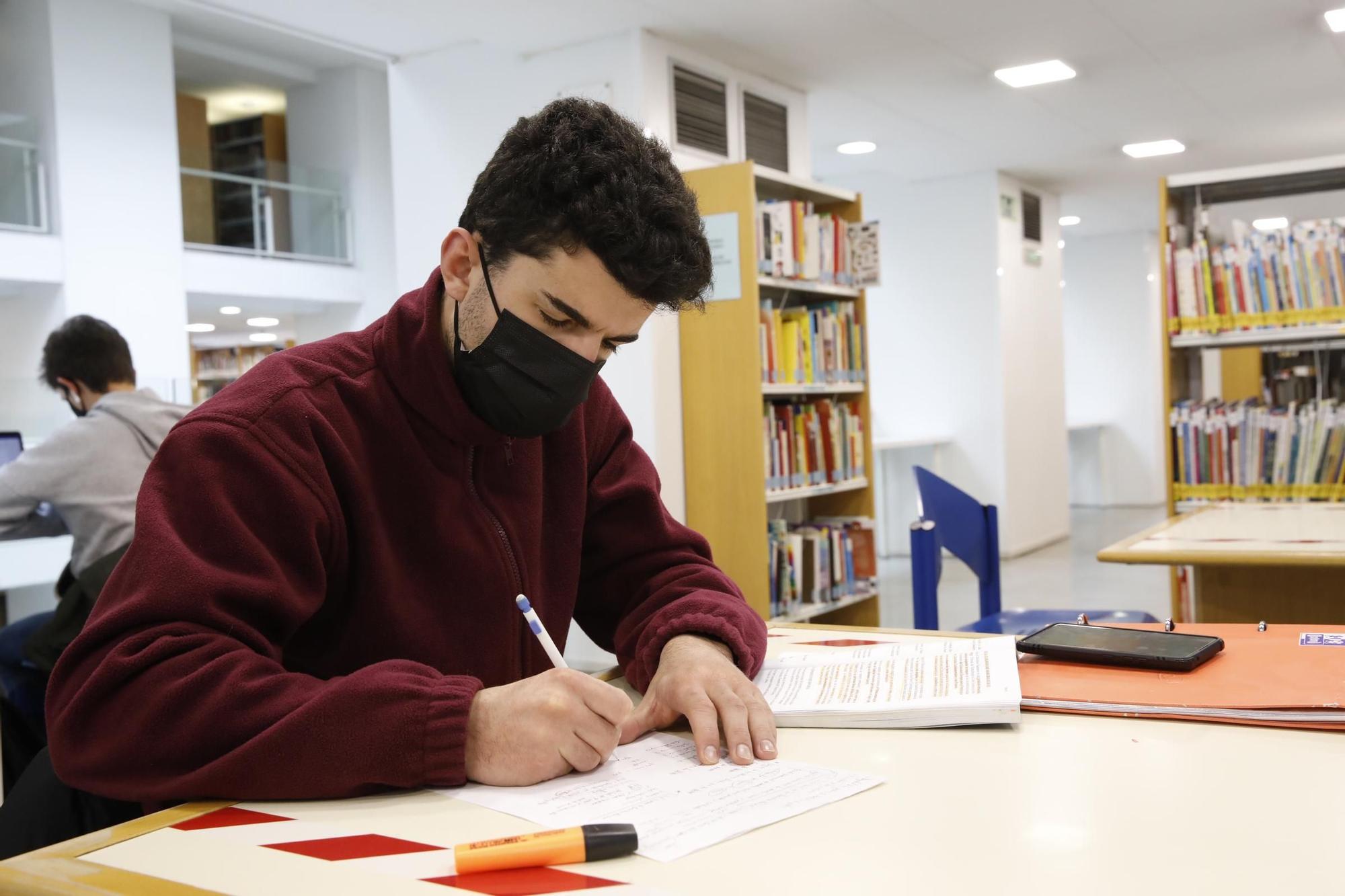 Las bibliotecas de Gijón, llenas