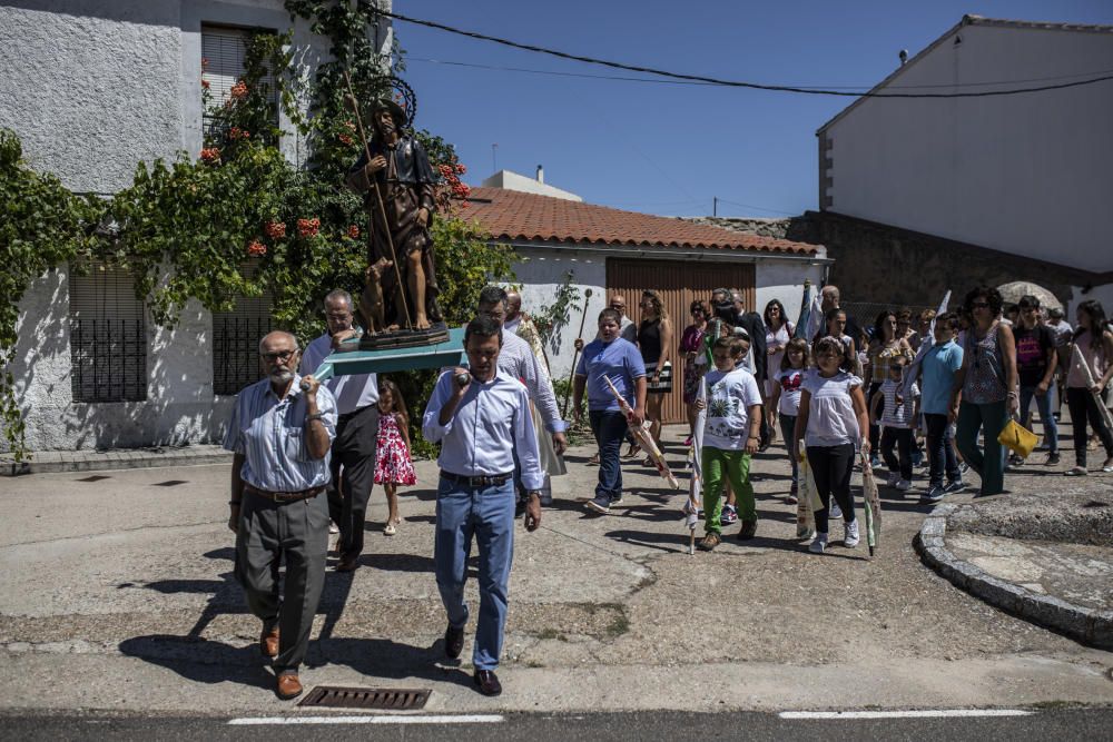 Baile de la bandera de Almeida de Sayago